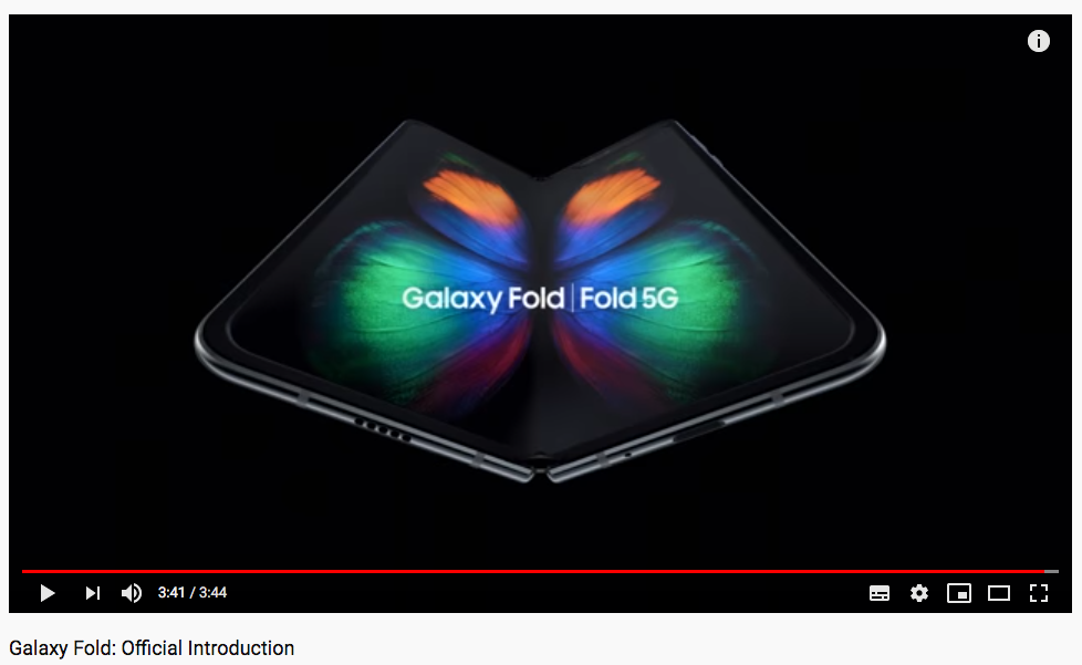 いち早くサムスンが発表した折りたたみスマホ「Galaxy Fold SCV44 」日本ではau(KDDI)が独占販売中