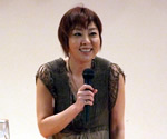 講師　室井佑月　講演の様子