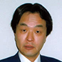 津傘真理保（本名・堀雅勝（ホリマサカツ））